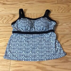 16 Jinxueer black white print tankini